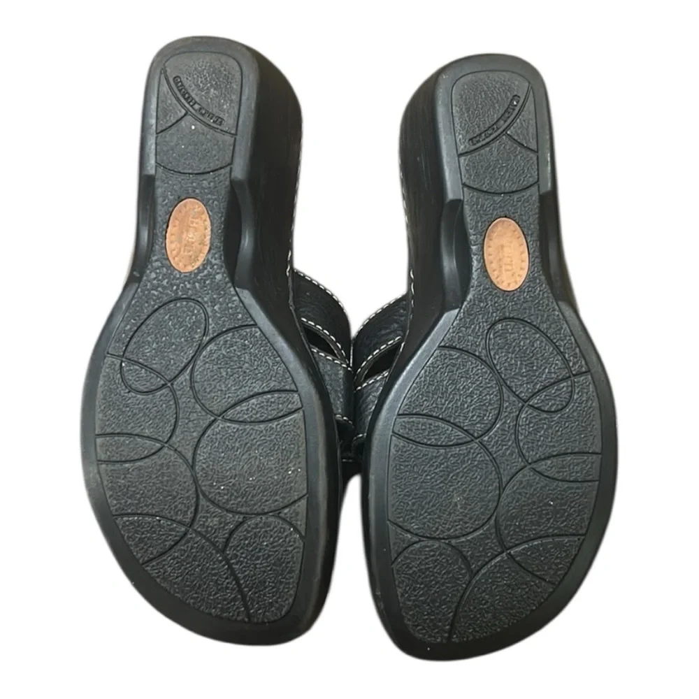 Born Folly Slip On Black Learher Wedge Sandals Size 8 - Picture 9 of 11